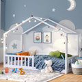 Bellabino Bia Lit cabane enfant 140 × 200 cm – Barrière anti-chute, sommier à lattes, lit Montessori au sol en pin massif blanc